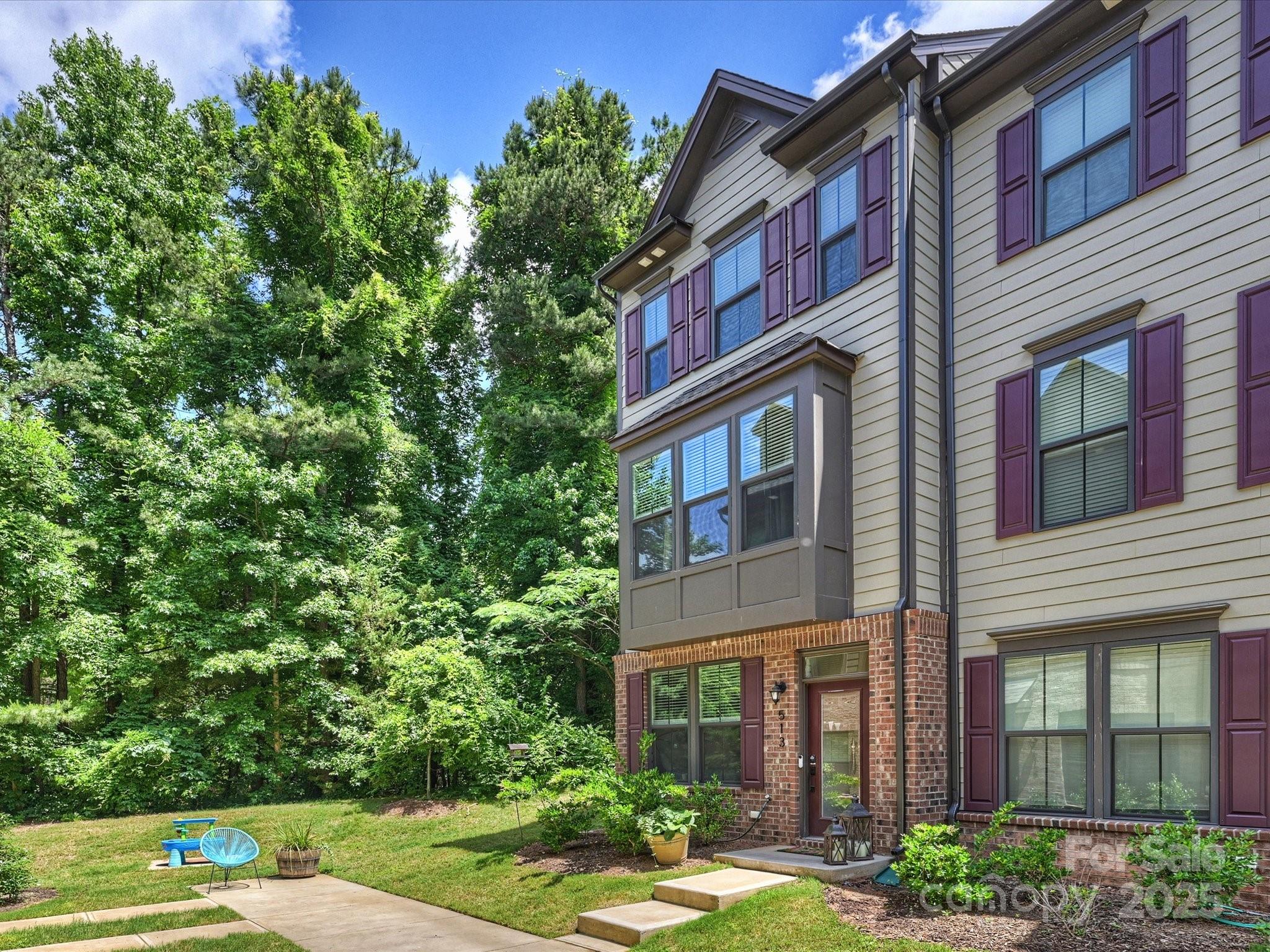 513 Cubitt Court
