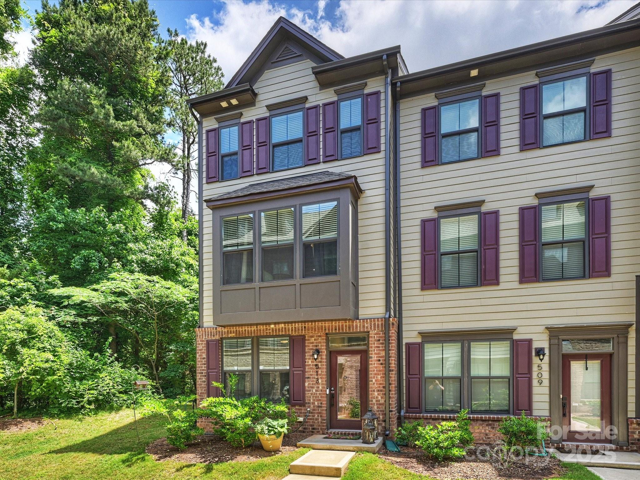 513 Cubitt Court