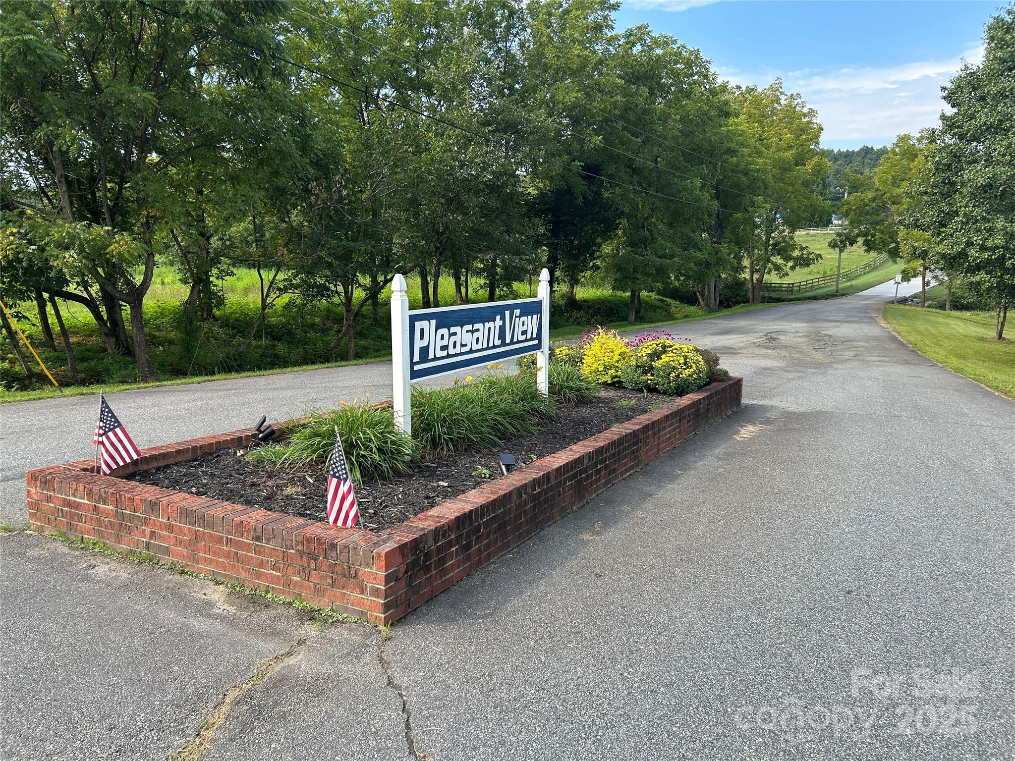 Pleasant View - Land