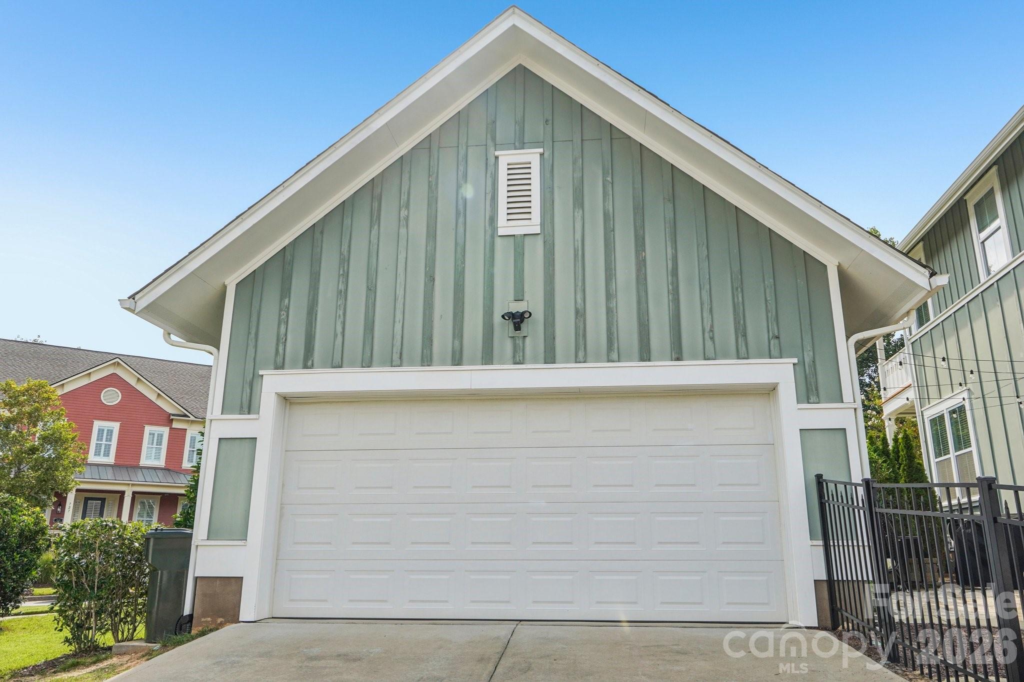 Riverwalk - Residential