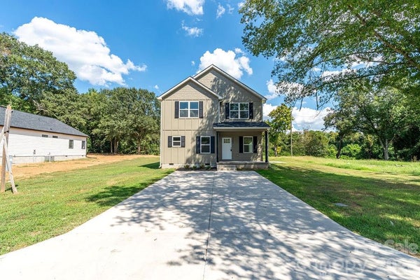 1402 MODENA ST, GASTONIA, NC 28054 - Image cad6f567382dbc9cdb1fcd9feb742ca2/1935310549