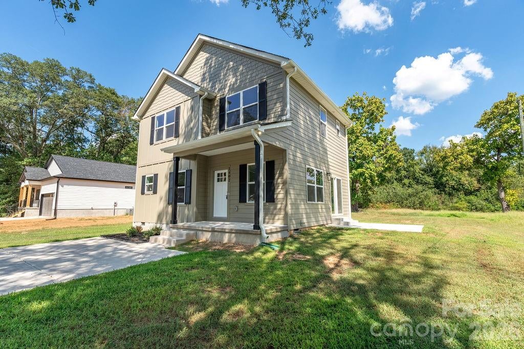 1402 N Modena Street