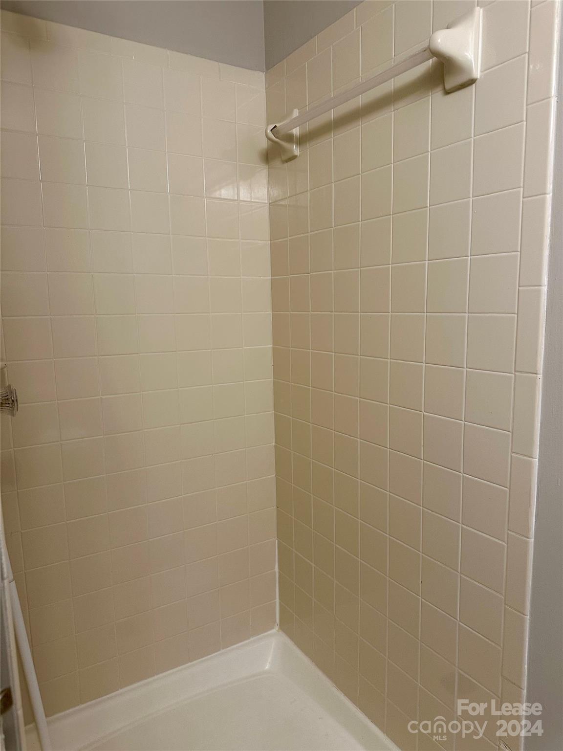 Colville II - Residential Lease