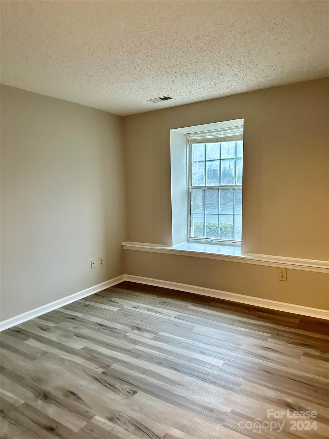 Colville II - Residential Lease