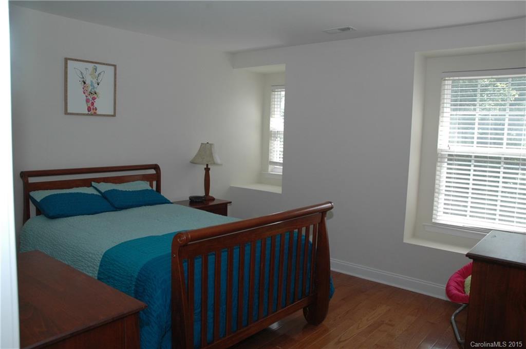 English Trails - Residential