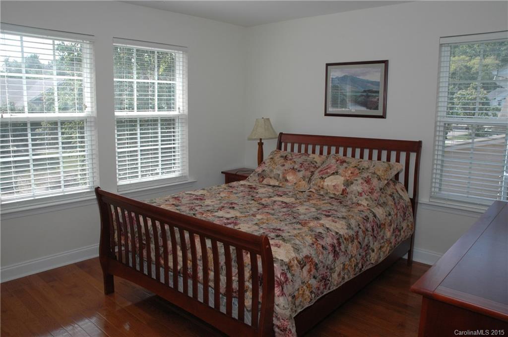 English Trails - Residential