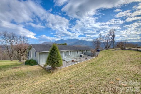 220 Grand View Lane Burnsville NC 28714