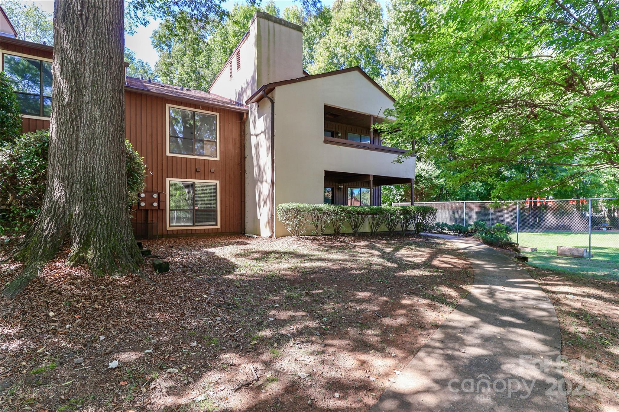 5719 Dockside Drive