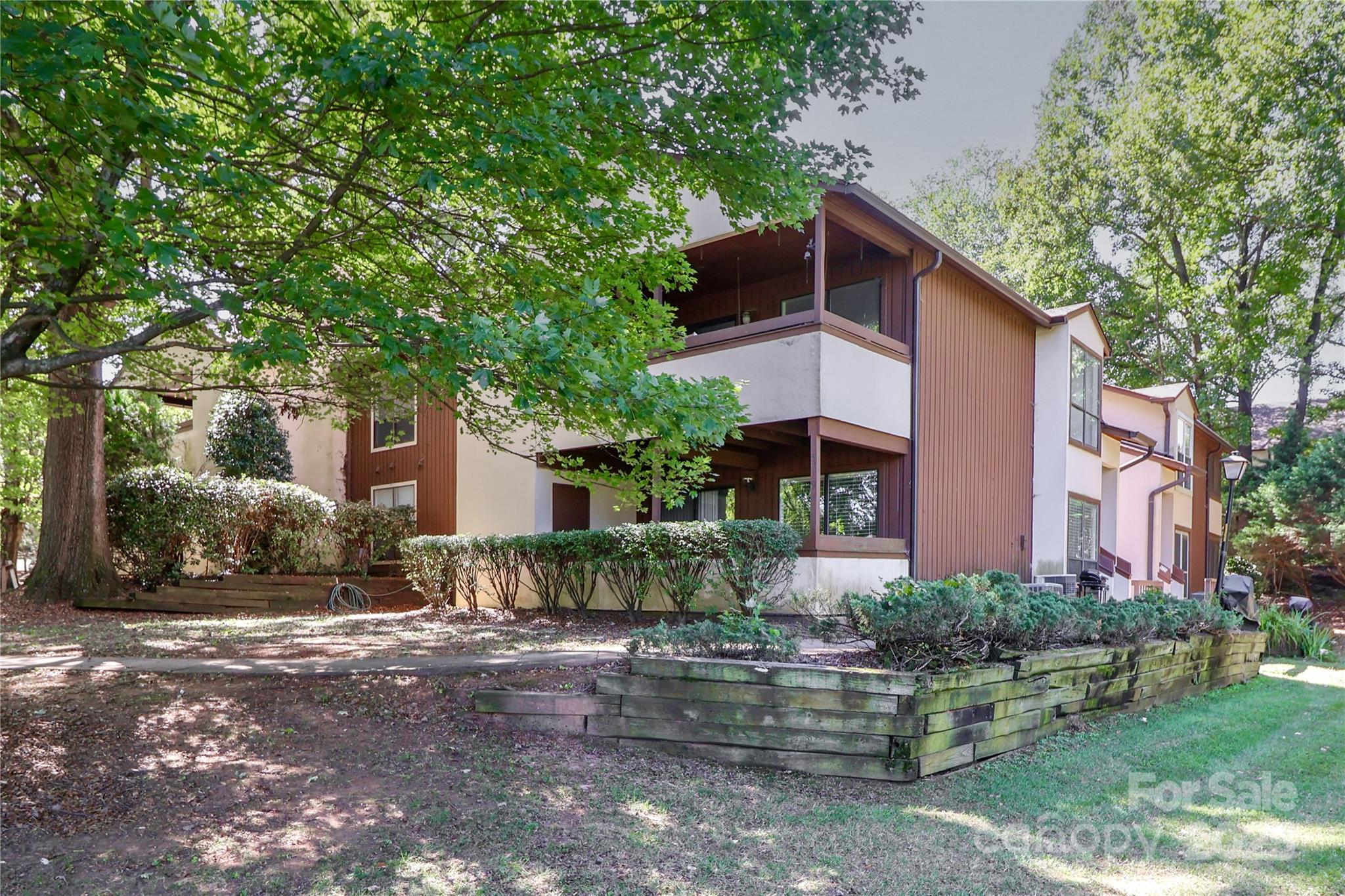 5719 Dockside Drive
