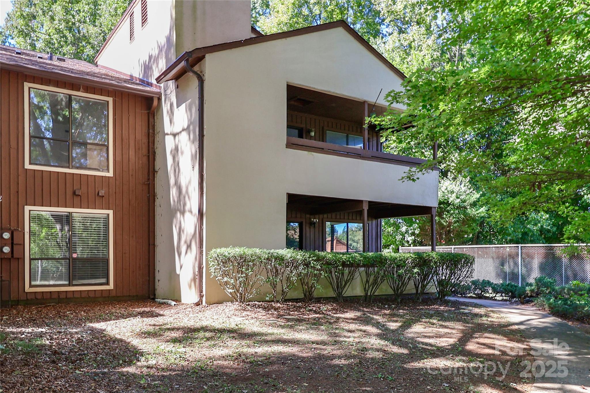 5719 Dockside Drive