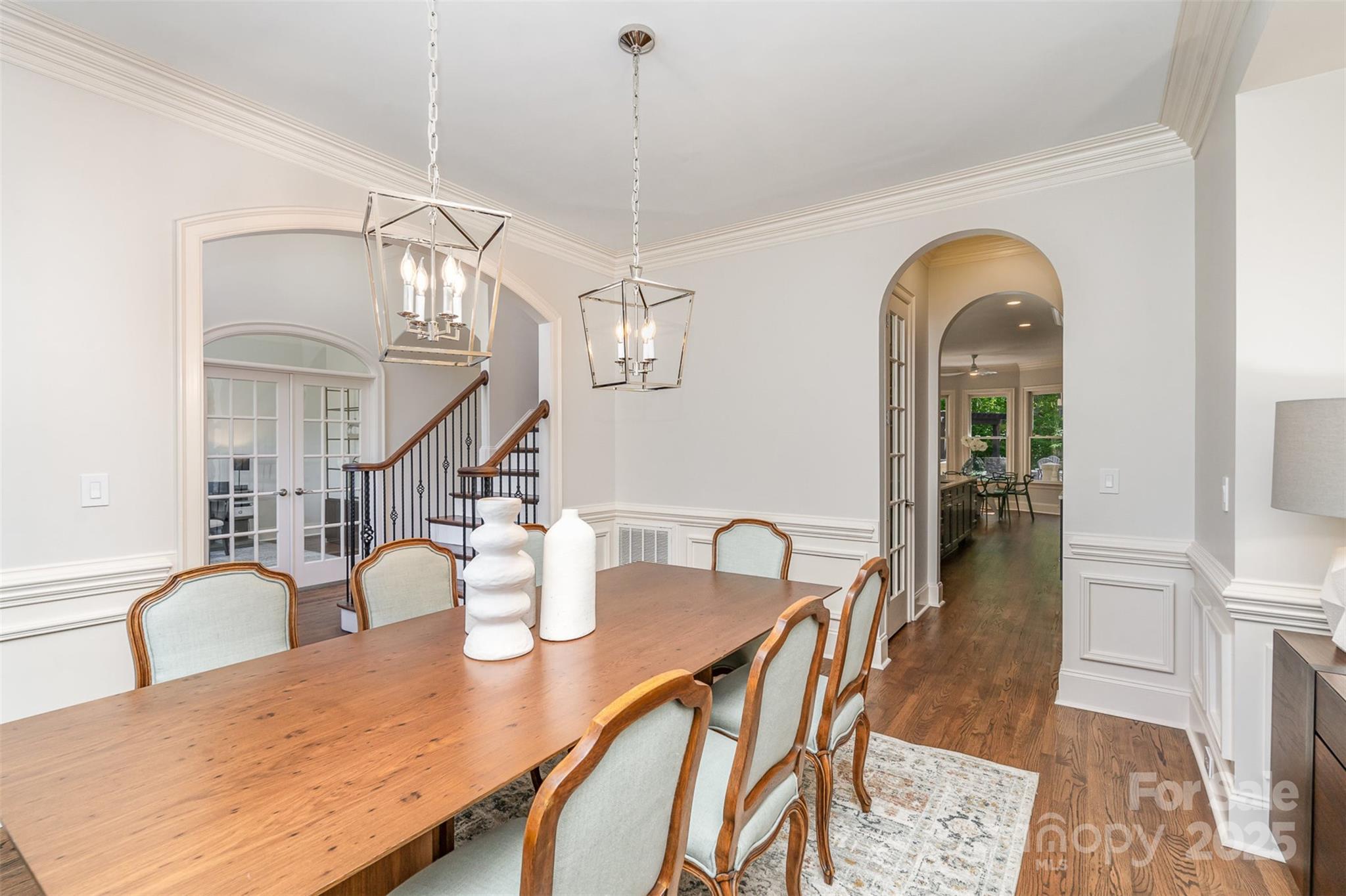 1029 Seminole Drive