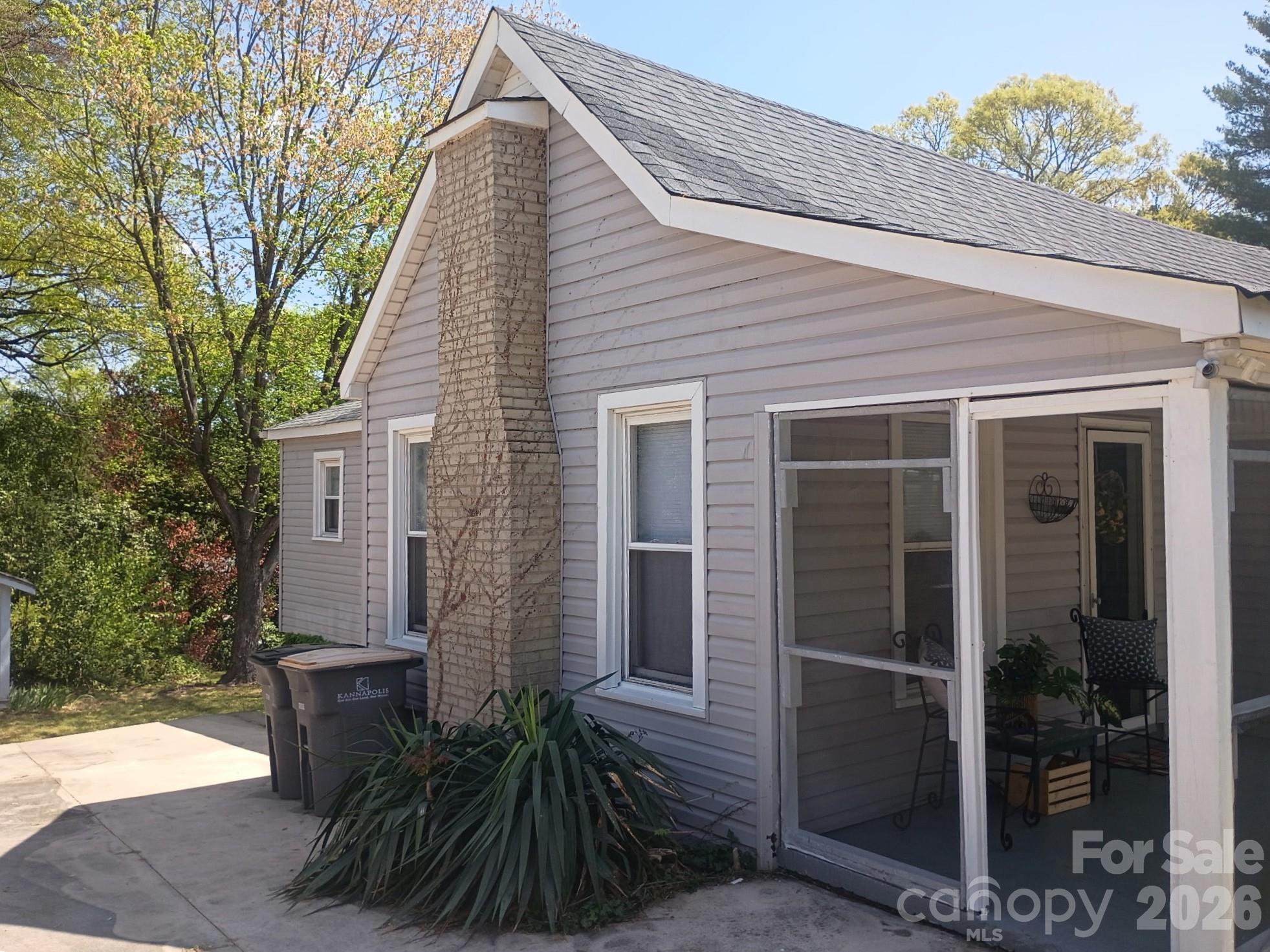 707 Oakshade Avenue 51