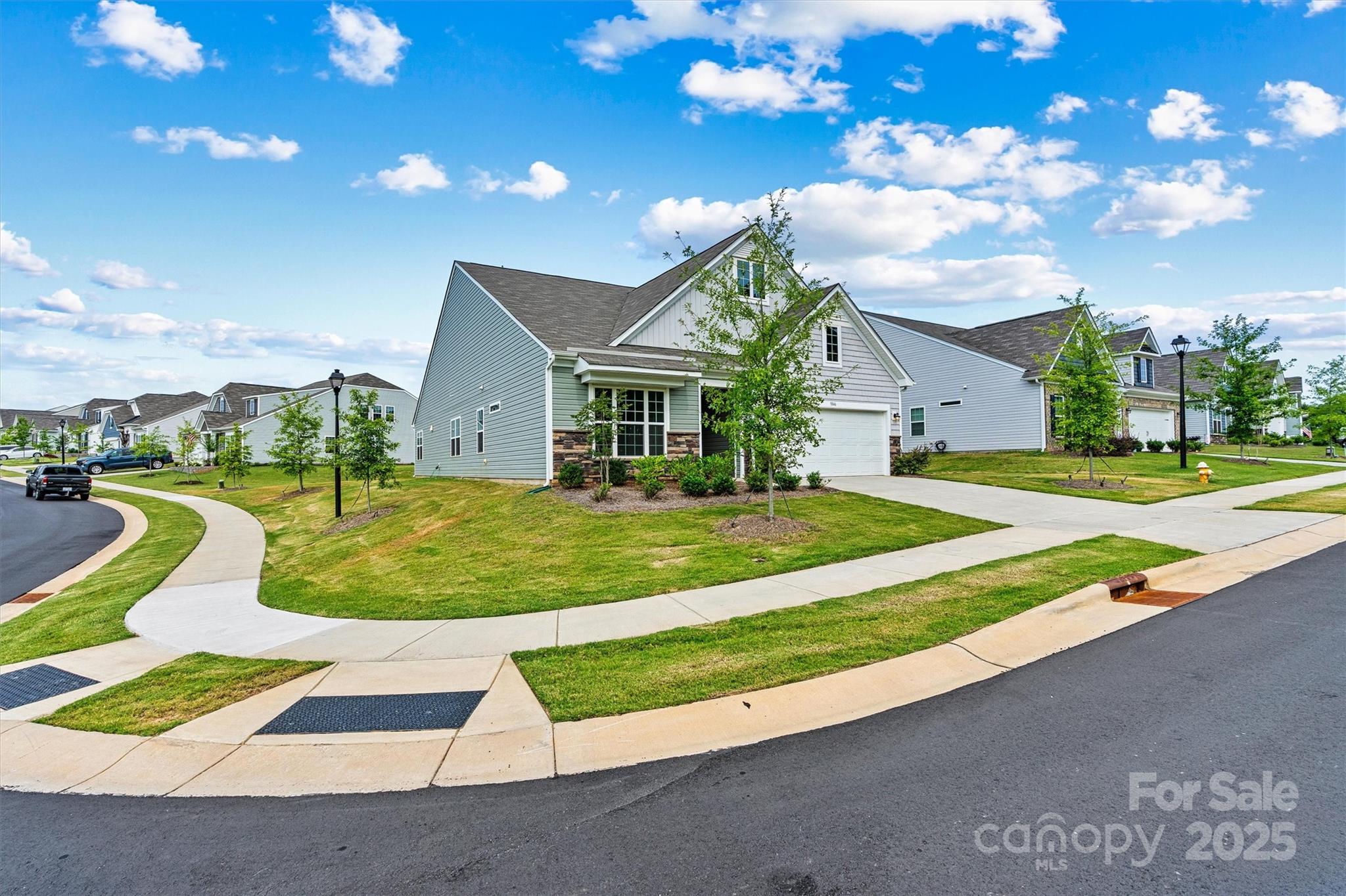 5846 Oak Branch Circle