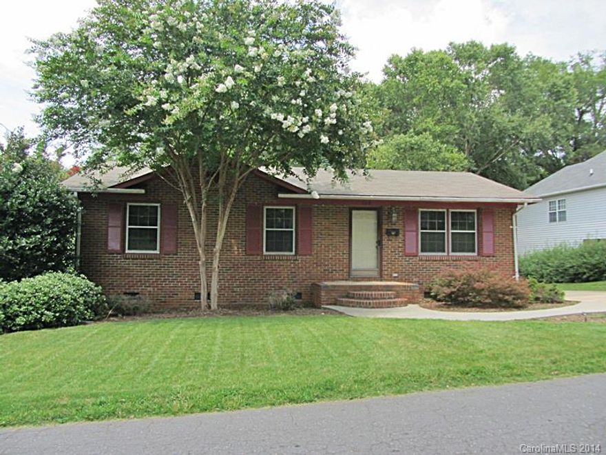 3 BR/1.5 BA ranch within close distance to the charming downtown Fort Mill area - just waiting on your personal touches!  Spacious yard with large back deck and attached storage.  Award winning Fort Mill schools!  Strongly encouraged that offers include proof of funds/pre-approval & is required for seller's final acceptance. Purchase this property for as little as 5% down. Approved for Special Financing. See MLS Attachments.