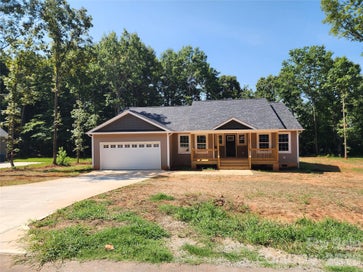1940 Friendly Lane 38 Newton NC 28658