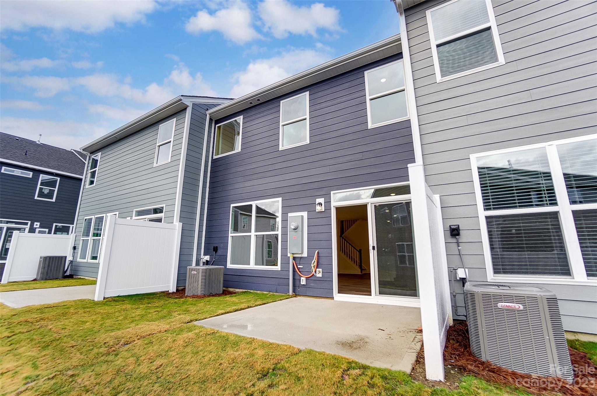 Harrisburg Village - Residential