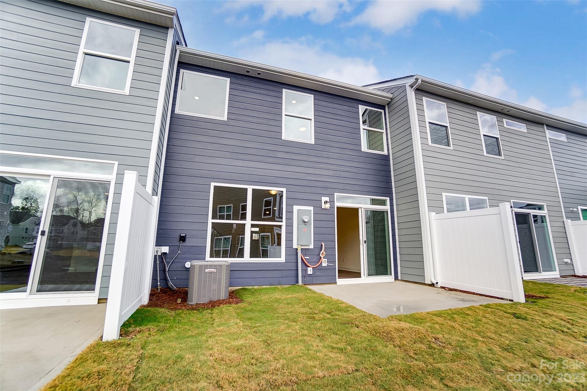 Harrisburg Village - Residential