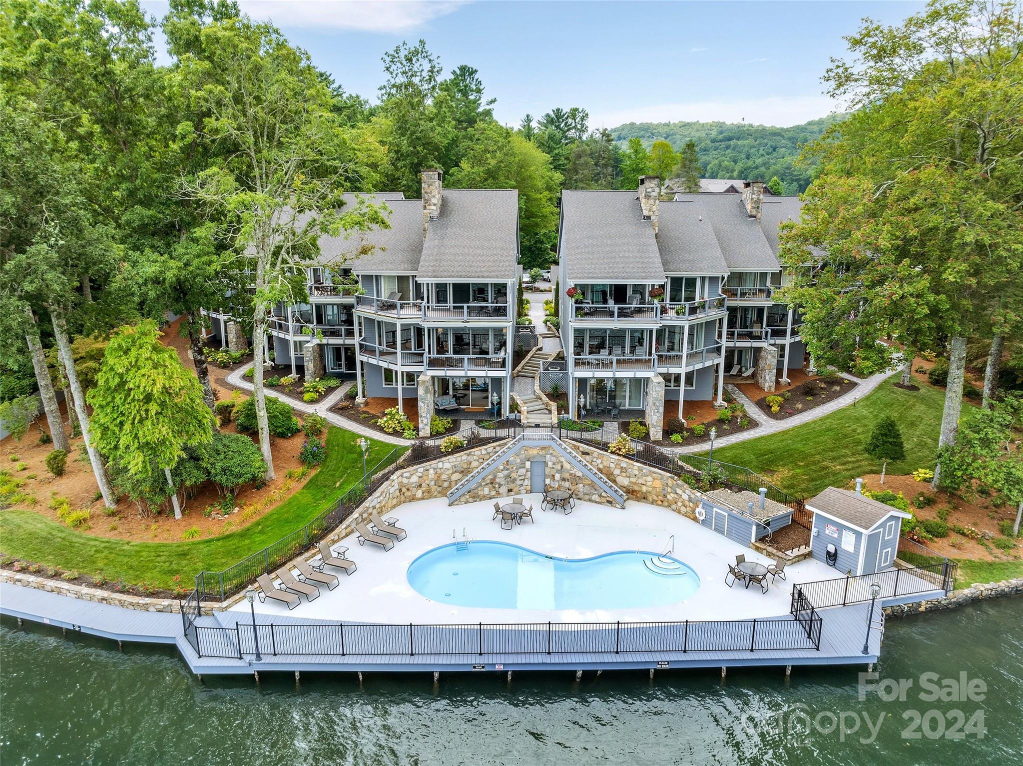 Lake Toxaway Estates - Residential