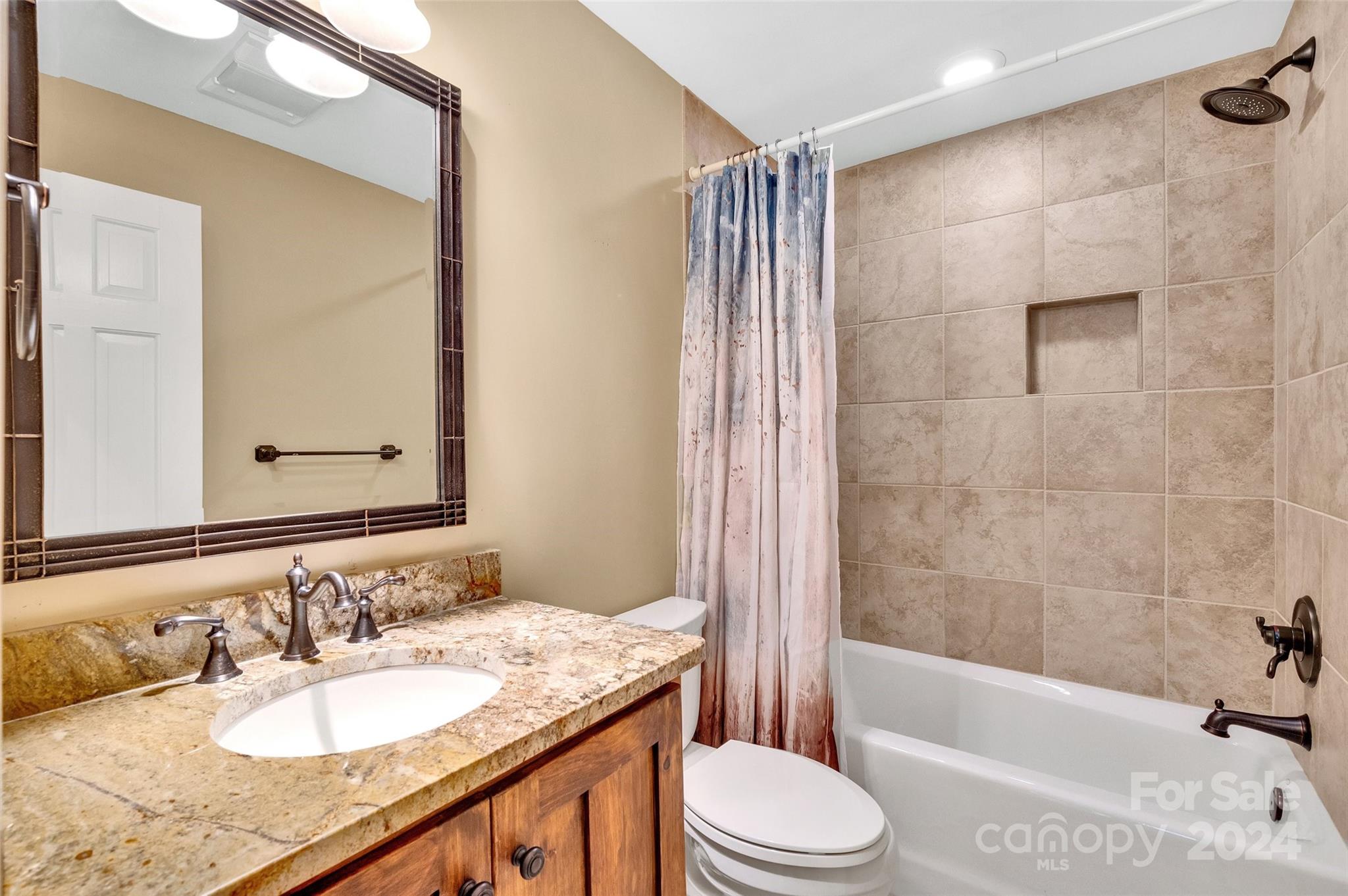 Lake Toxaway Estates - Residential