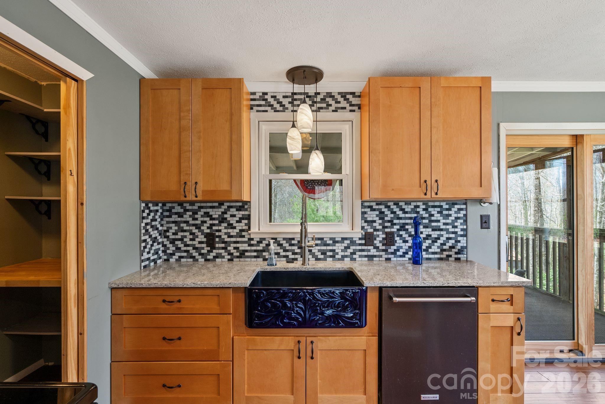 Line Runner Ridge - Residential