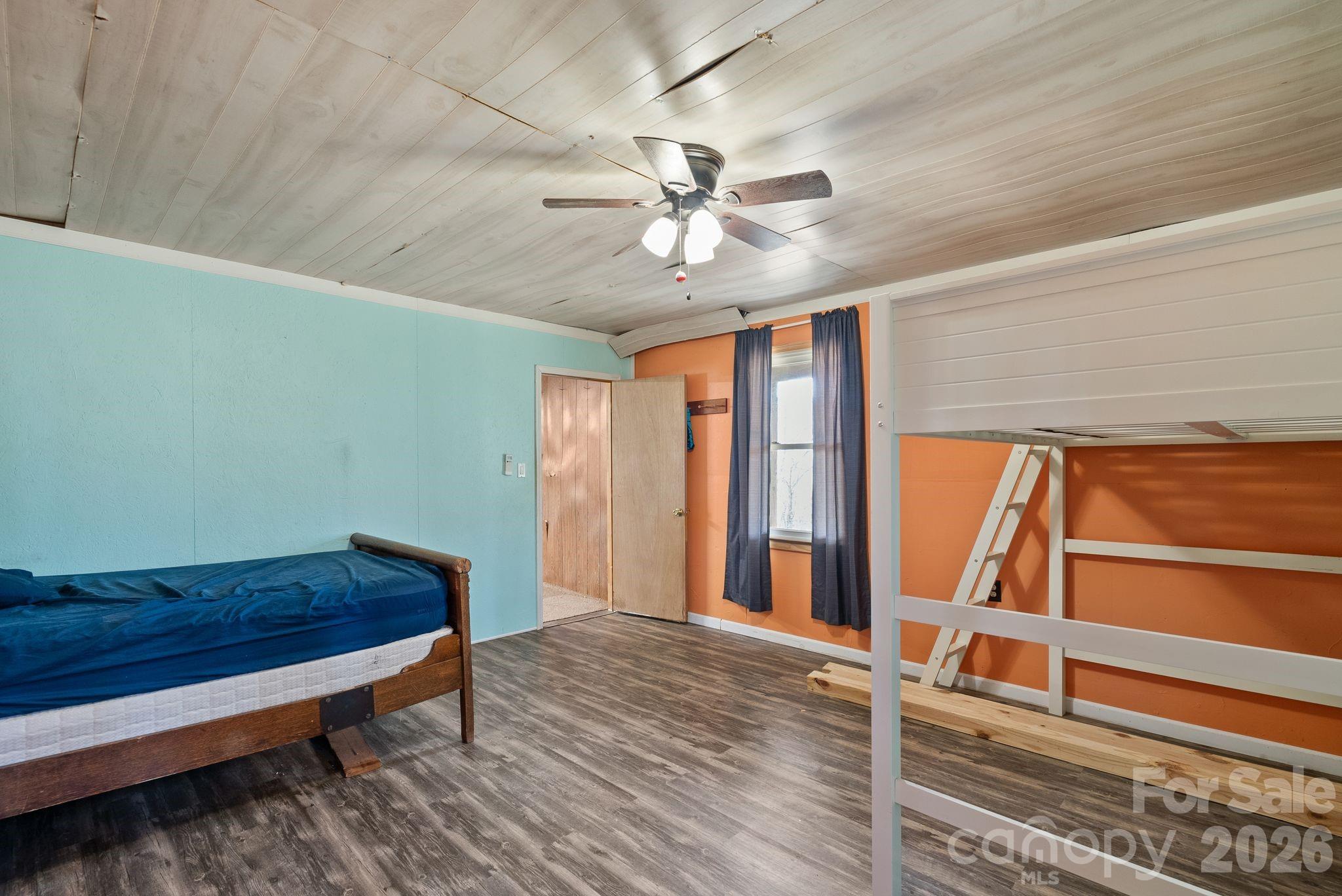 Line Runner Ridge - Residential