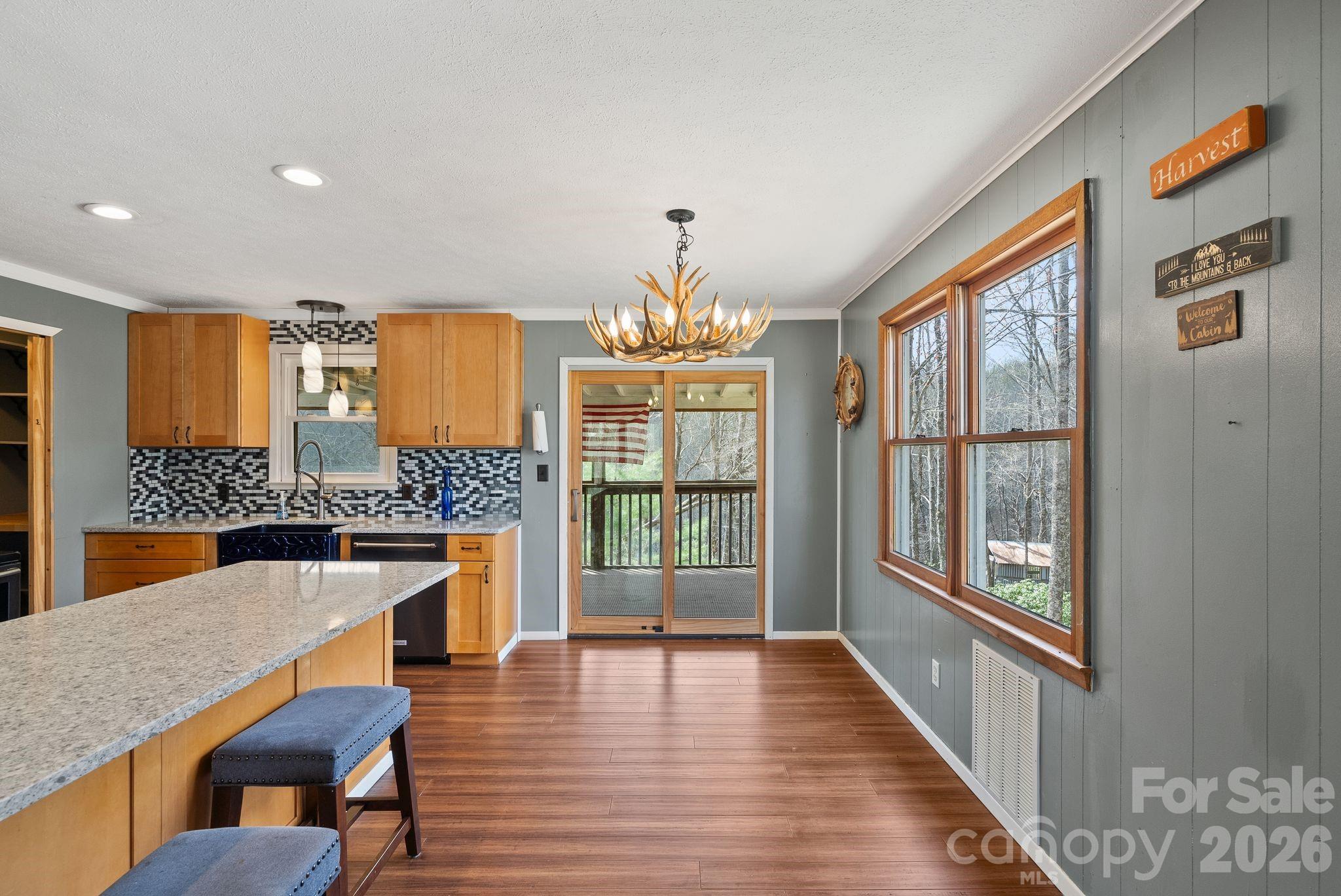 Line Runner Ridge - Residential