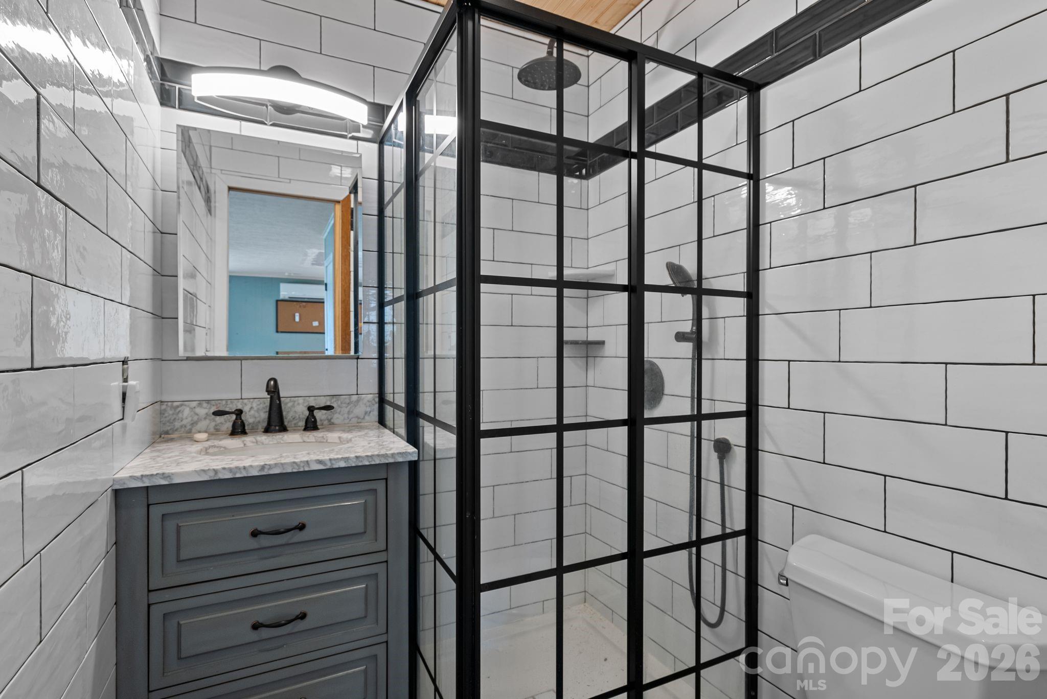 Line Runner Ridge - Residential