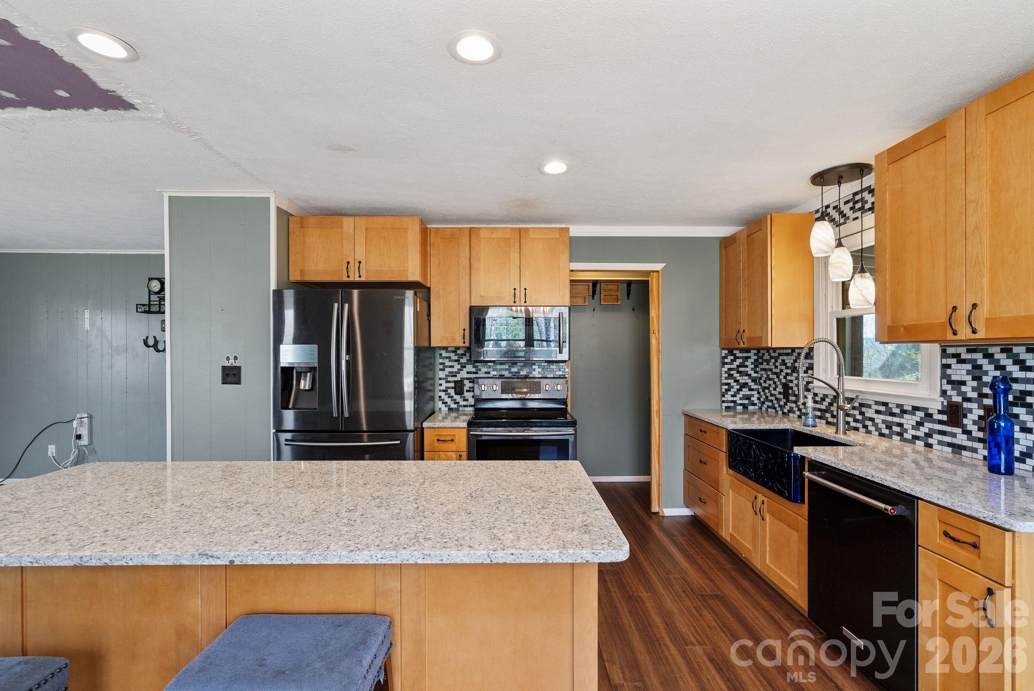 Line Runner Ridge - Residential