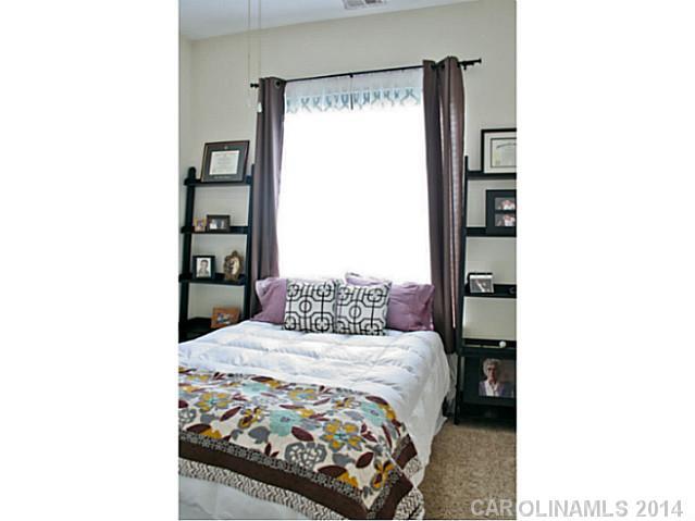 Ridge Pointe - Residential