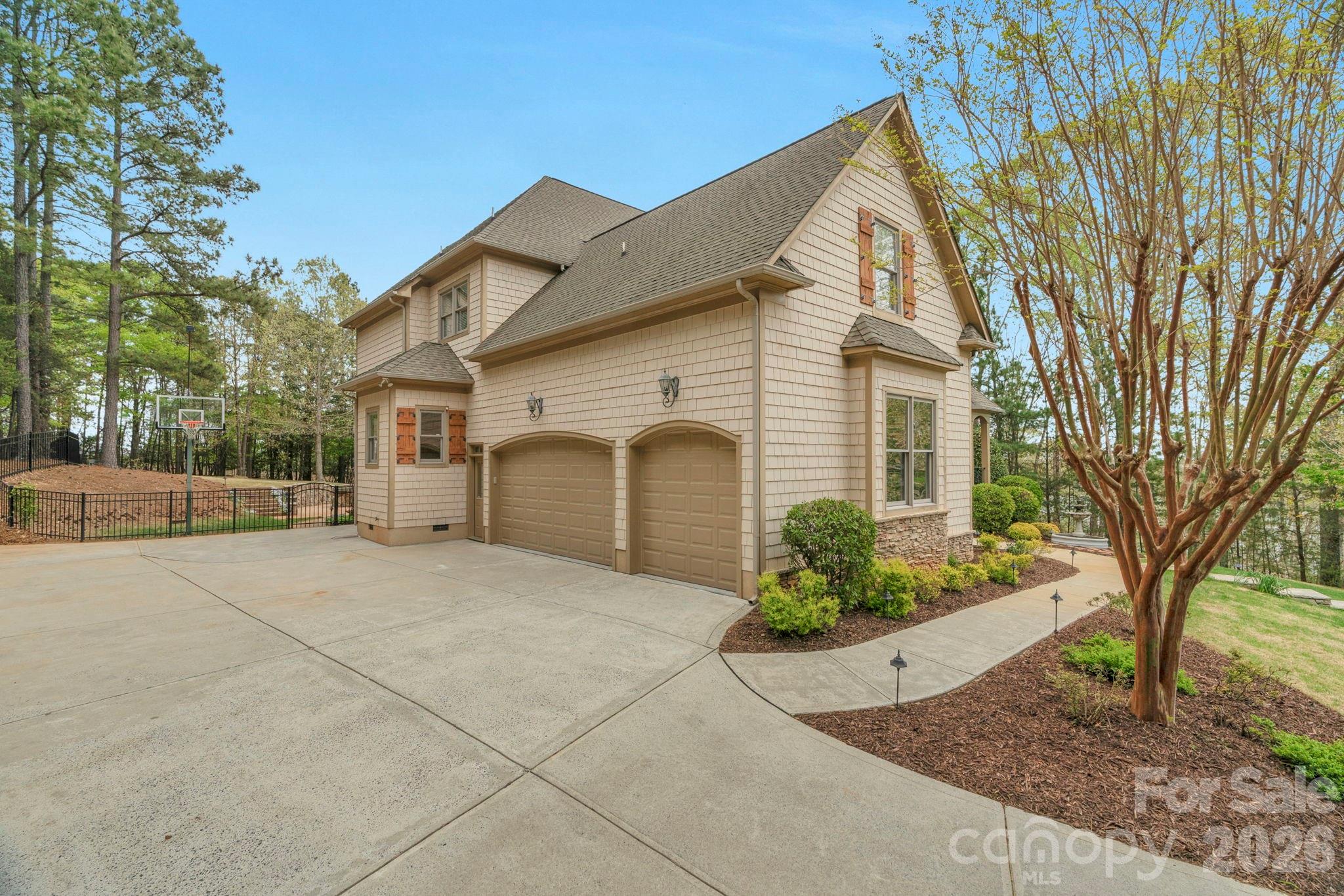 4017 Beechwood Spring Lane 49