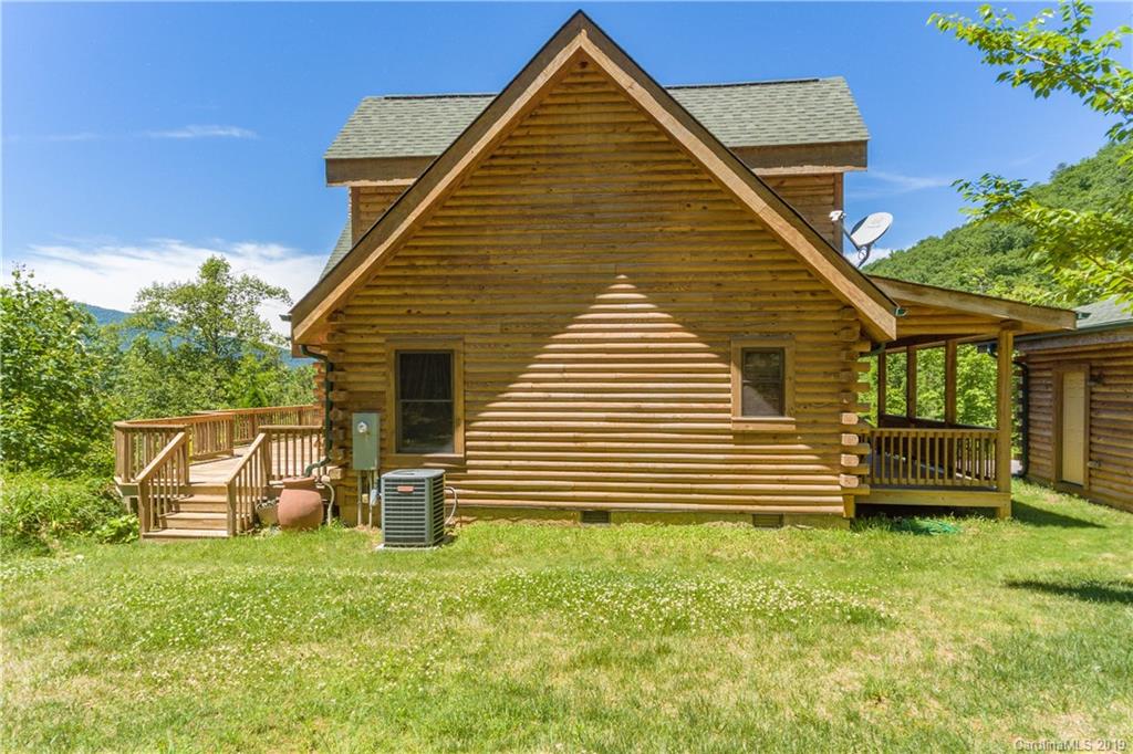 Christmount - Residential
