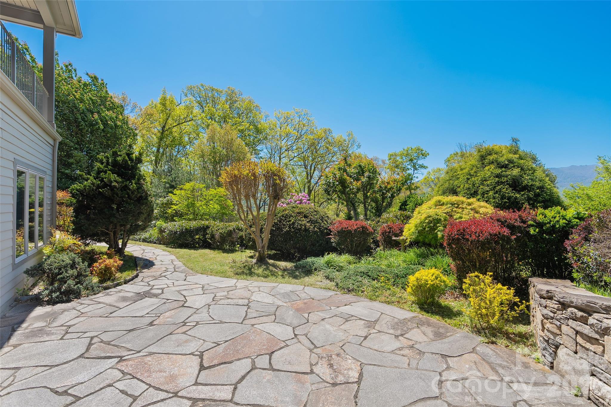 Laurel Ridge - Residential