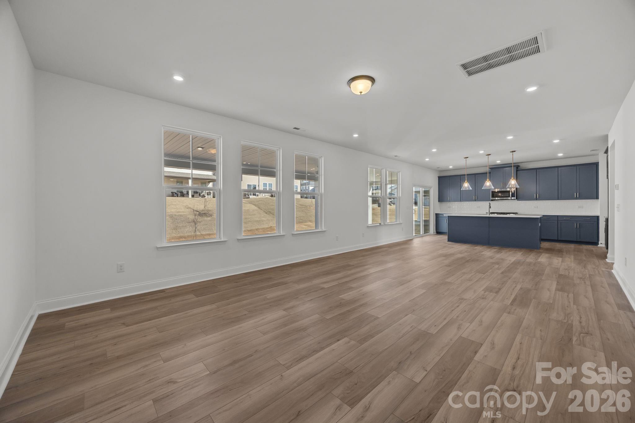 Lakeside Glen - Residential