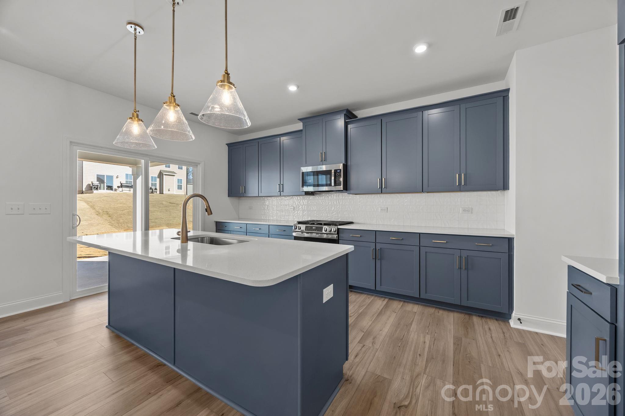 Lakeside Glen - Residential