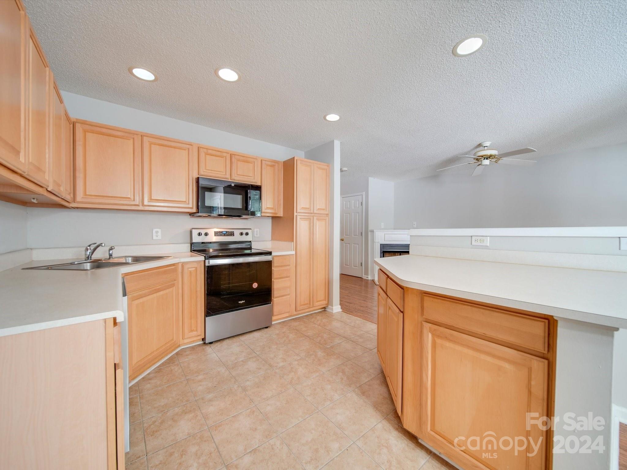 Tyler Woods - Residential