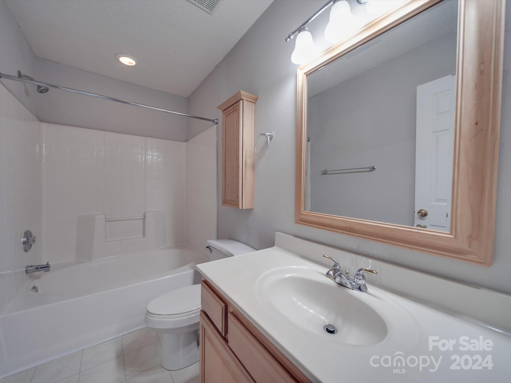 Tyler Woods - Residential