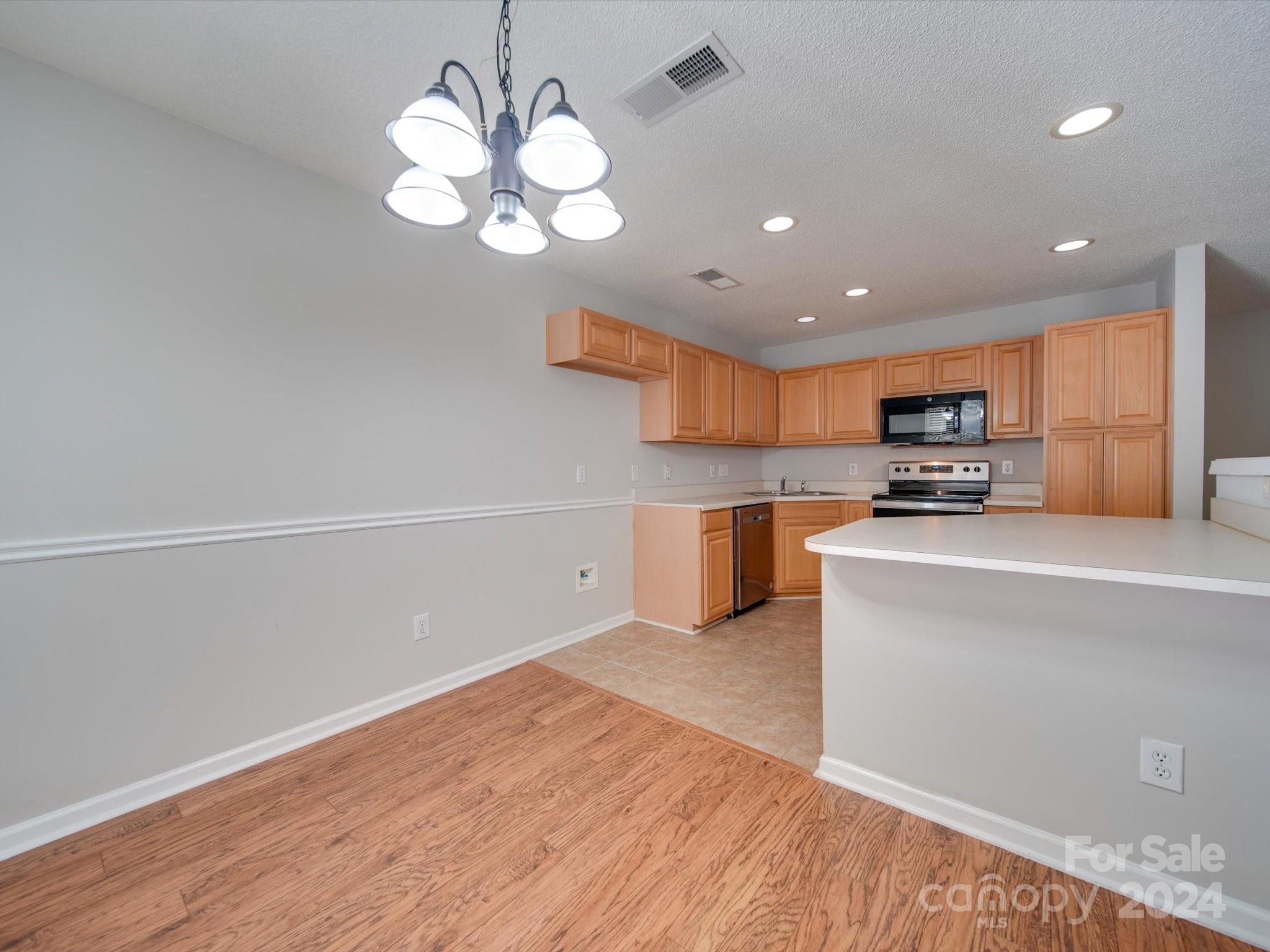 Tyler Woods - Residential