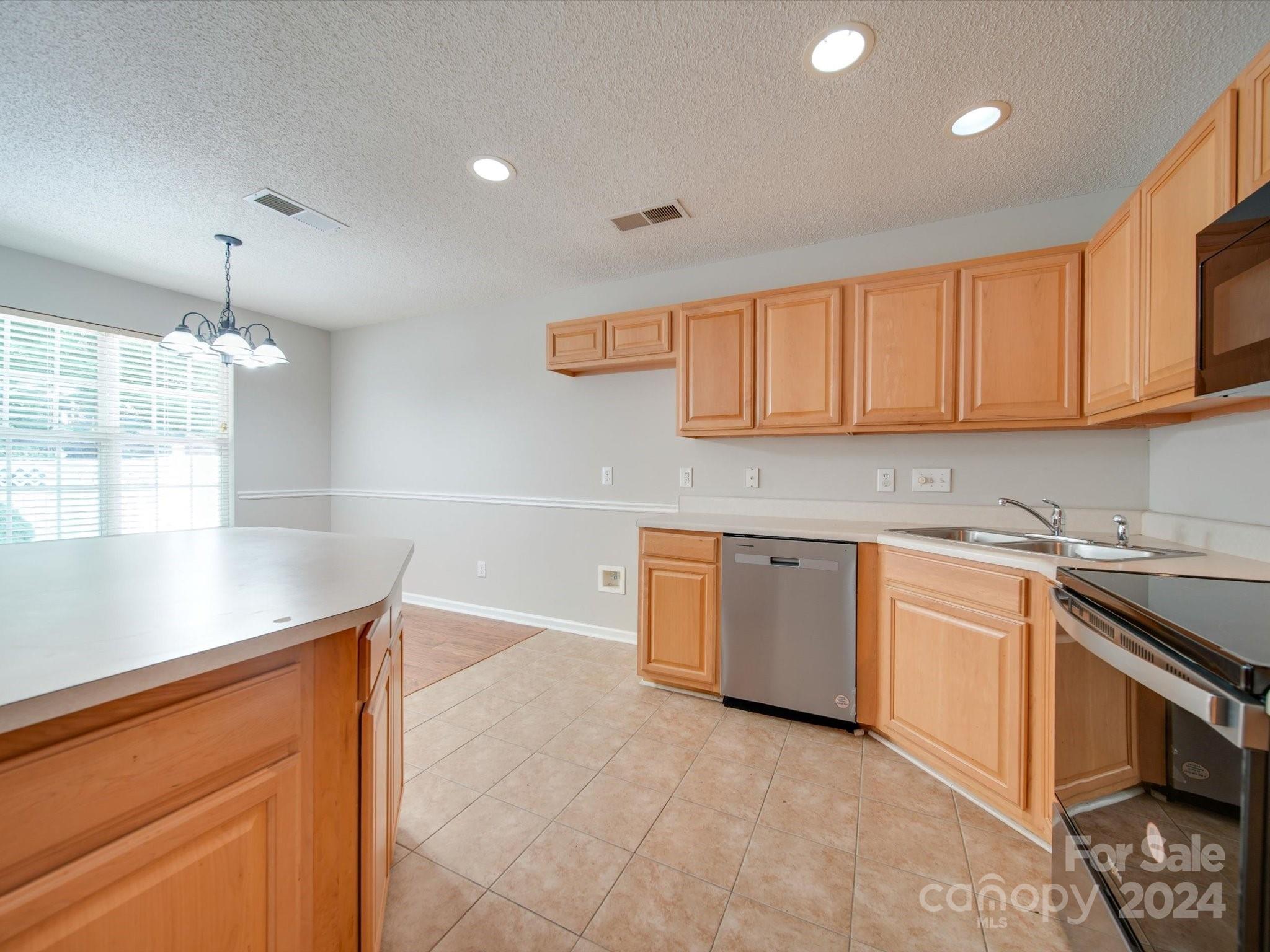 Tyler Woods - Residential