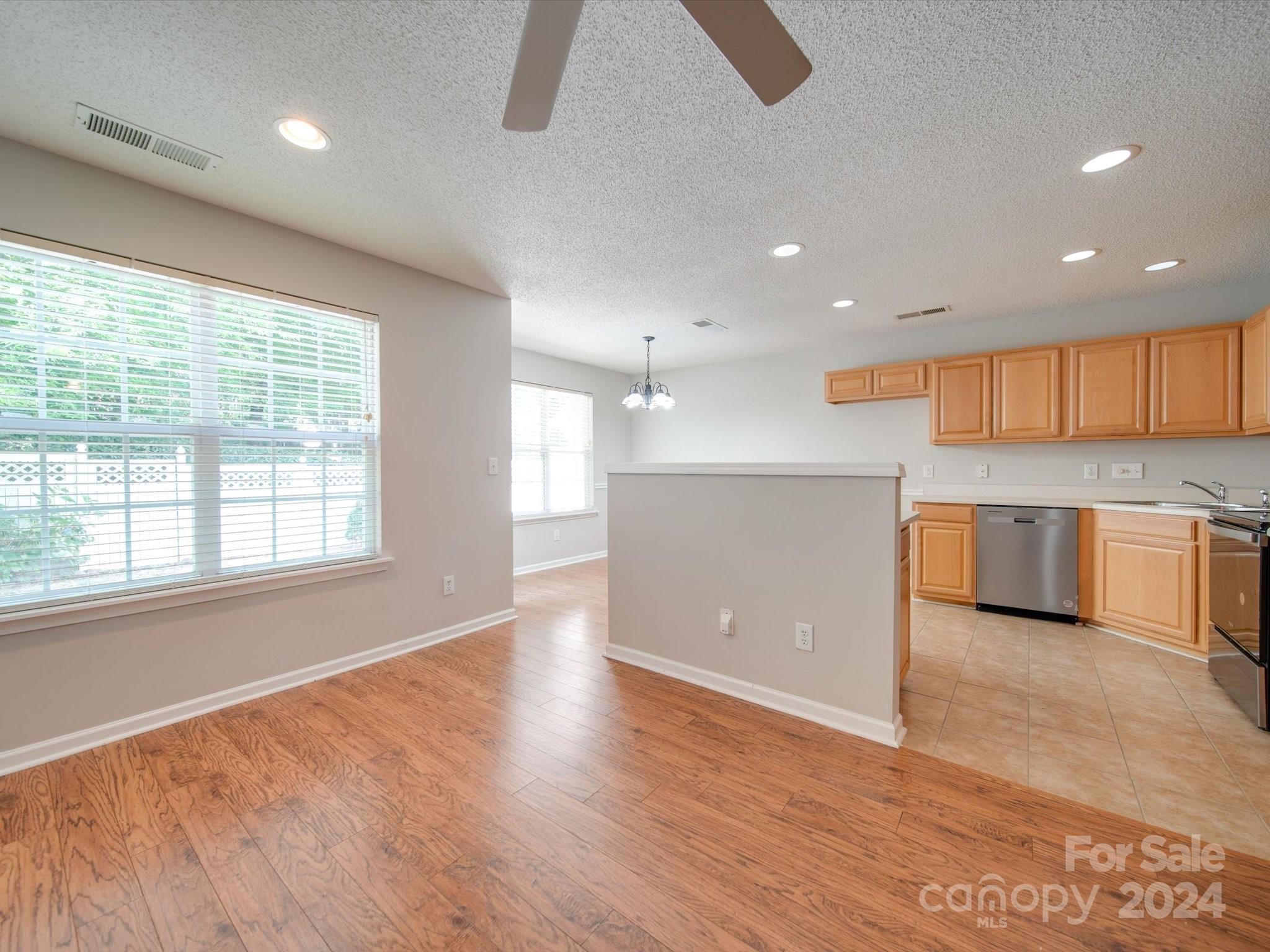 Tyler Woods - Residential