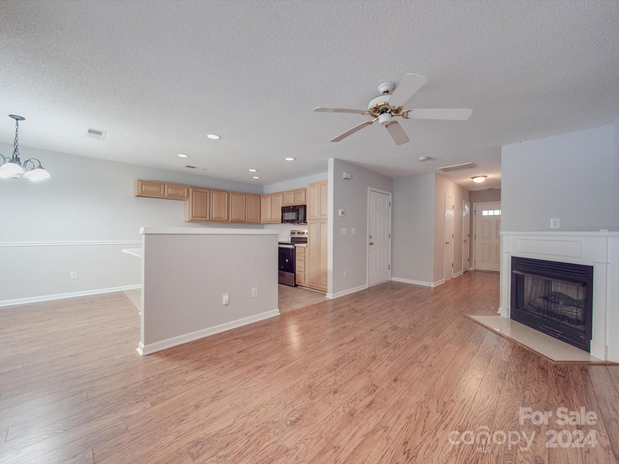 Tyler Woods - Residential