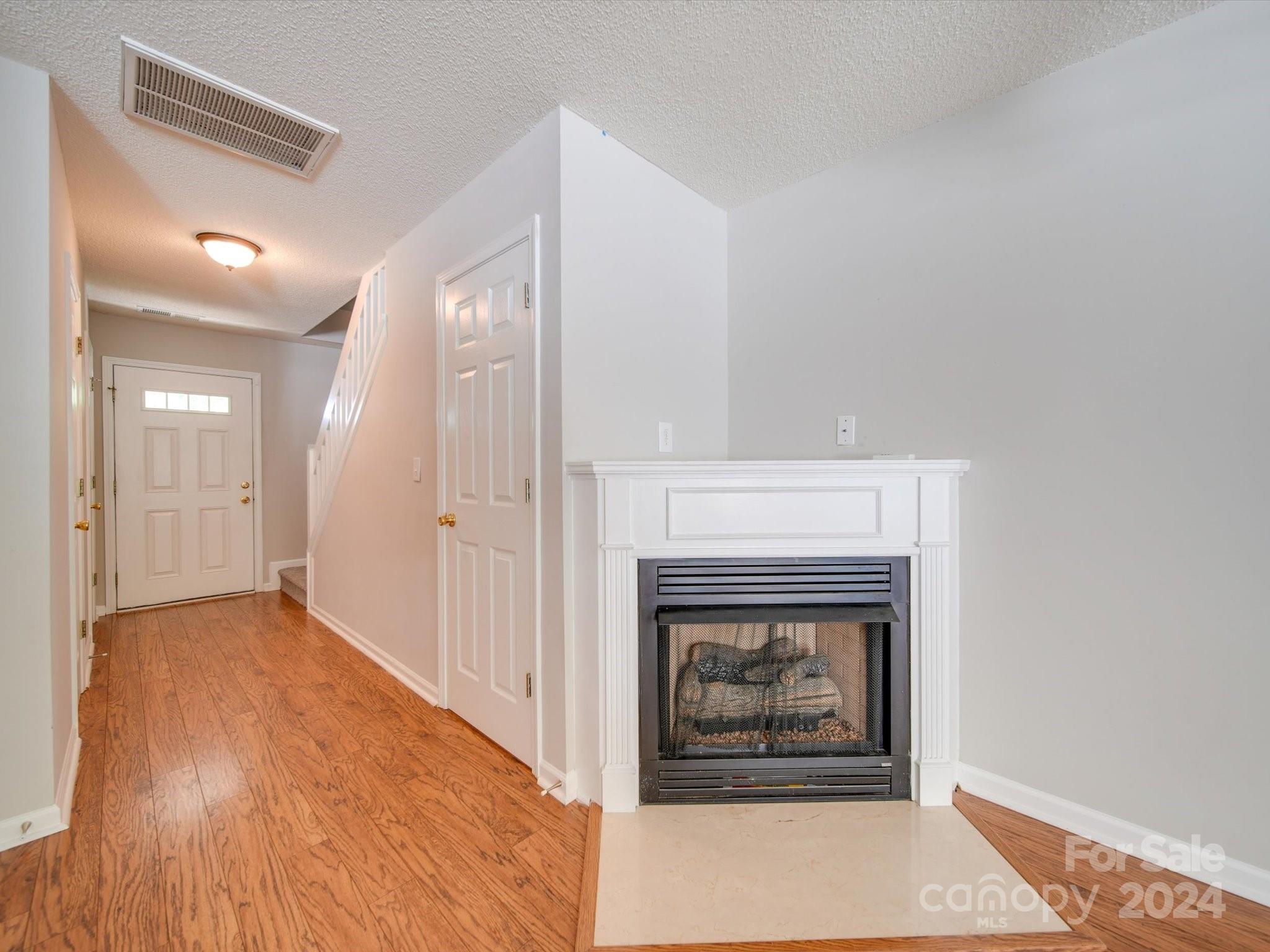 Tyler Woods - Residential