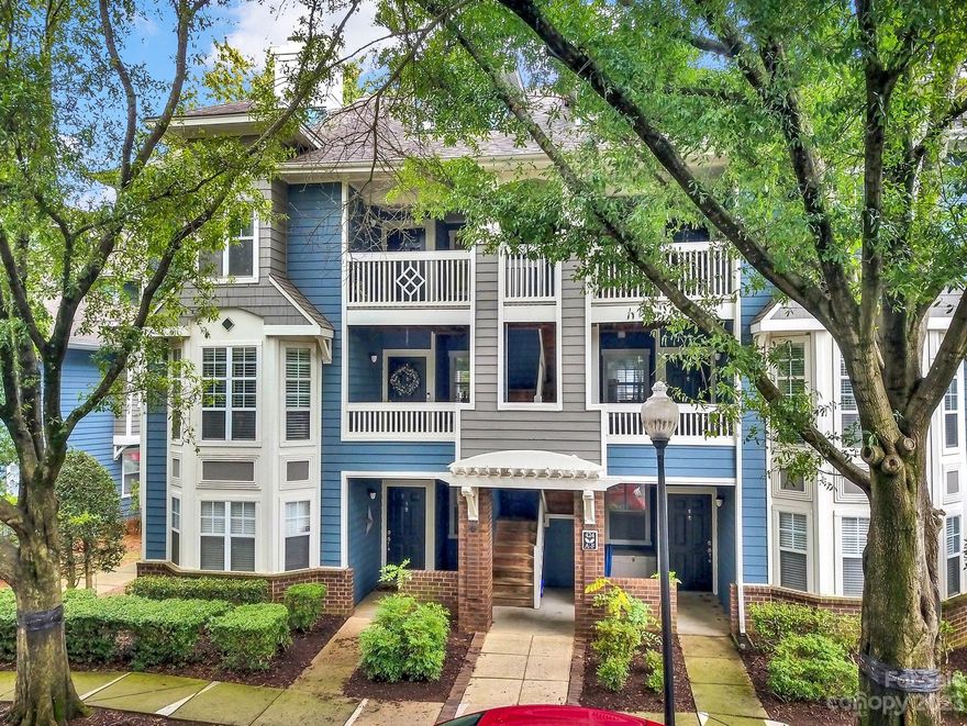 Move-in ready 1 bedroom condo in a GREAT location that is walking distance to restaurants, stores, breweries, the light rail, & parks in Southend and Dilworth! Living room w/ hardwoods, a tile accented wood burning fireplace, built-ins, & a bay window that brings in lots of natural light. The dining area flows into the kitchen, which features SS appliances (including a new fridge w/ an ice maker) white cabinets & granite counters! The primary suite has laminate wood flooring & a sliding barn door that leads to the closet with built-in shelving & racks. It also has a spacious bathroom with a laundry closet. Drink morning coffee on the covered balcony w/ a storage closet! Enjoy the community pool and patio area with built-in grills with your friends & family! Other features: heat pump (2023), fridge (2023), washer/dryer (2020), crown molding, & neutral paint! Come check out this adorable condo before it's too late! *Seller is replacing laundry doors.