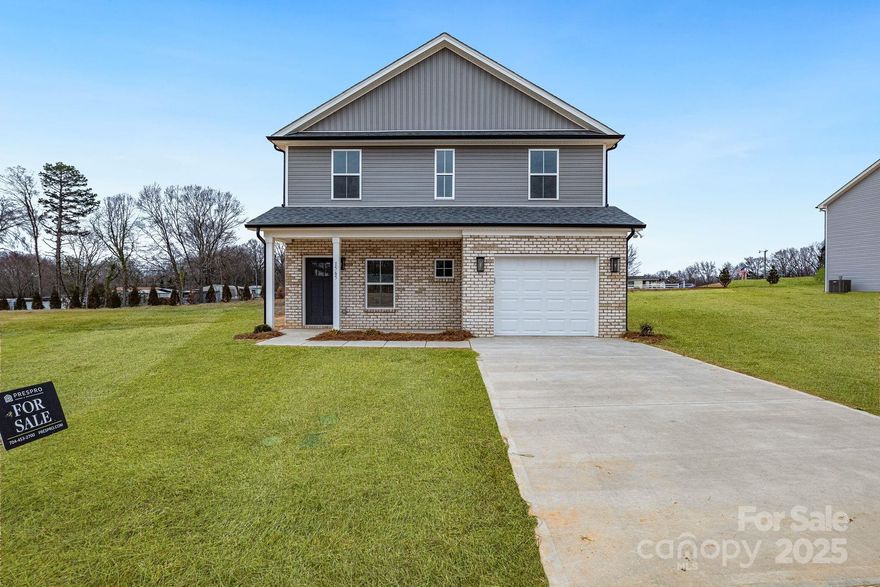 BRAND NEW *UNDER CONSTRUCTION* Home! Our Harper floor plan has 4 Bedrooms and 2 1/2 Bathrooms. Exterior of the home has beautiful board and batten siding. Step in to the house and you already feel like home, kitchen has lovely shaker style cabinets and a gorgeous kitchen island. A dedicated laundry room with additional mudroom makes every day living easier. Don't miss out—schedule your showing today!
*****Listing photos are representative from a different listing*******