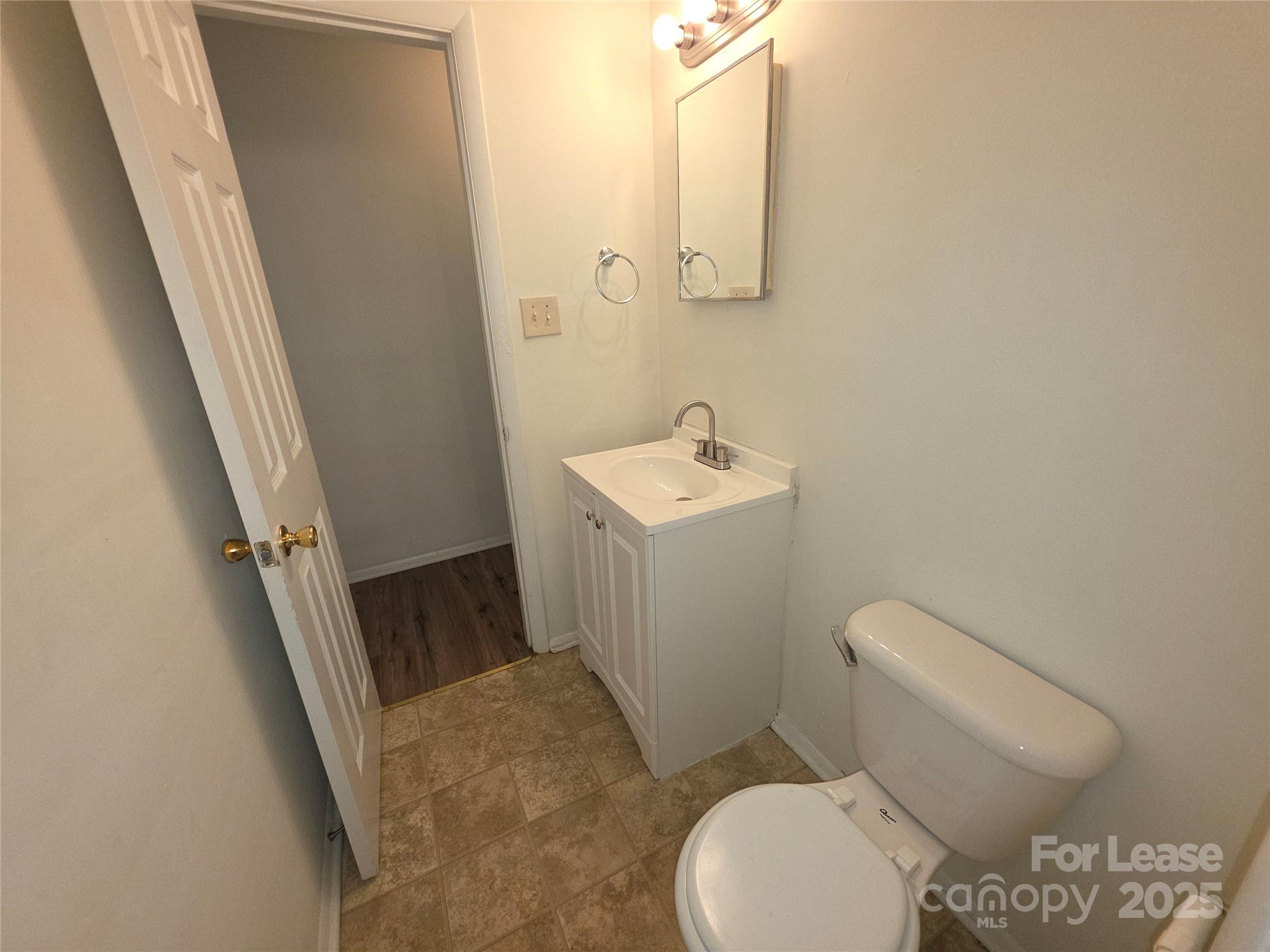 Hidden Valley - Residential Lease