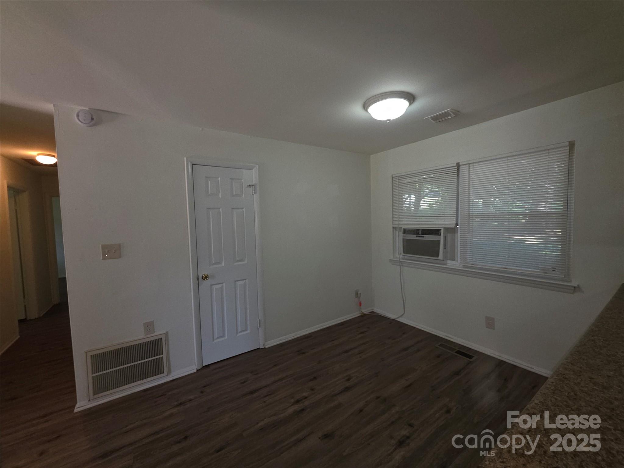 Hidden Valley - Residential Lease