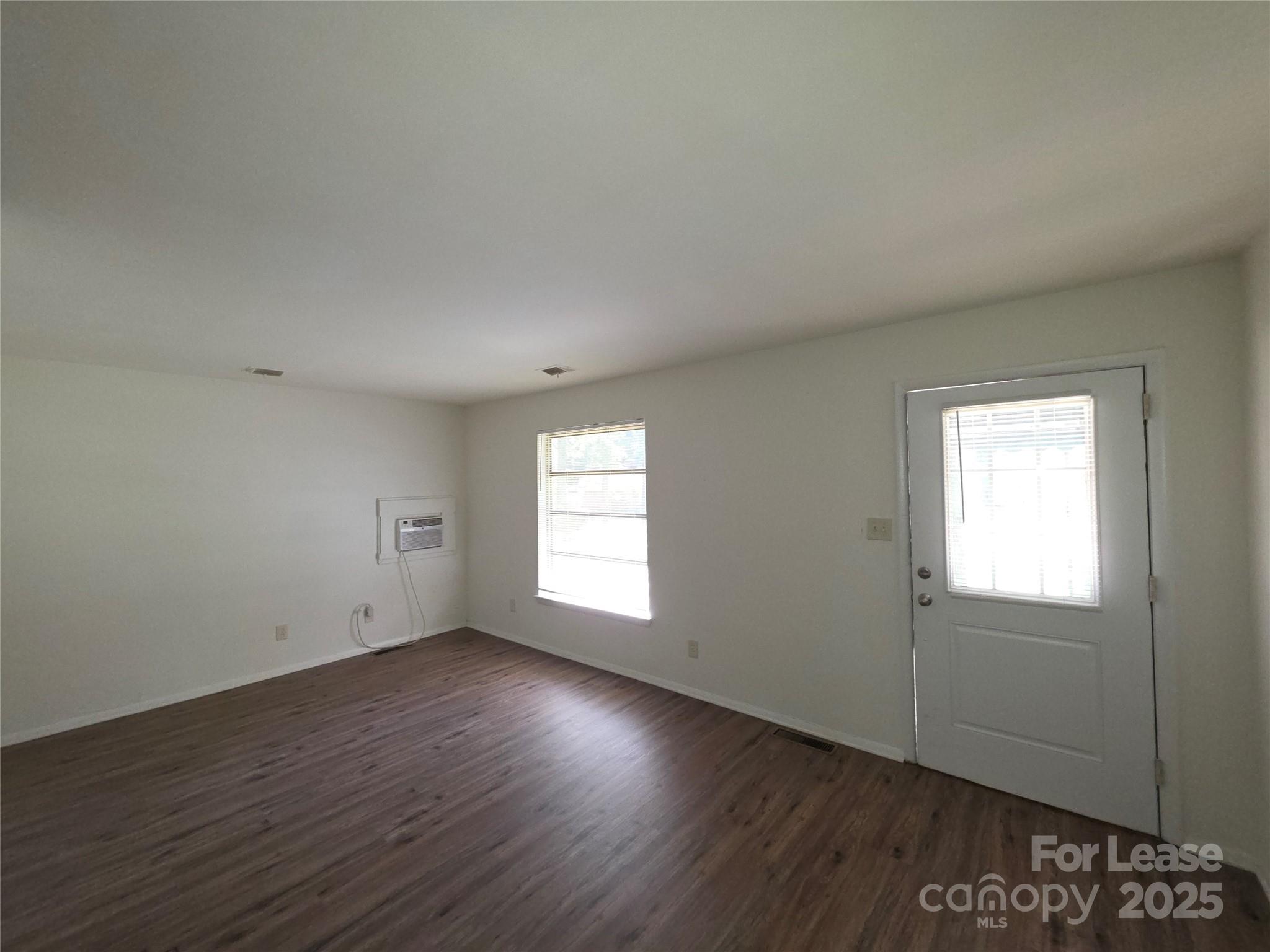 Hidden Valley - Residential Lease