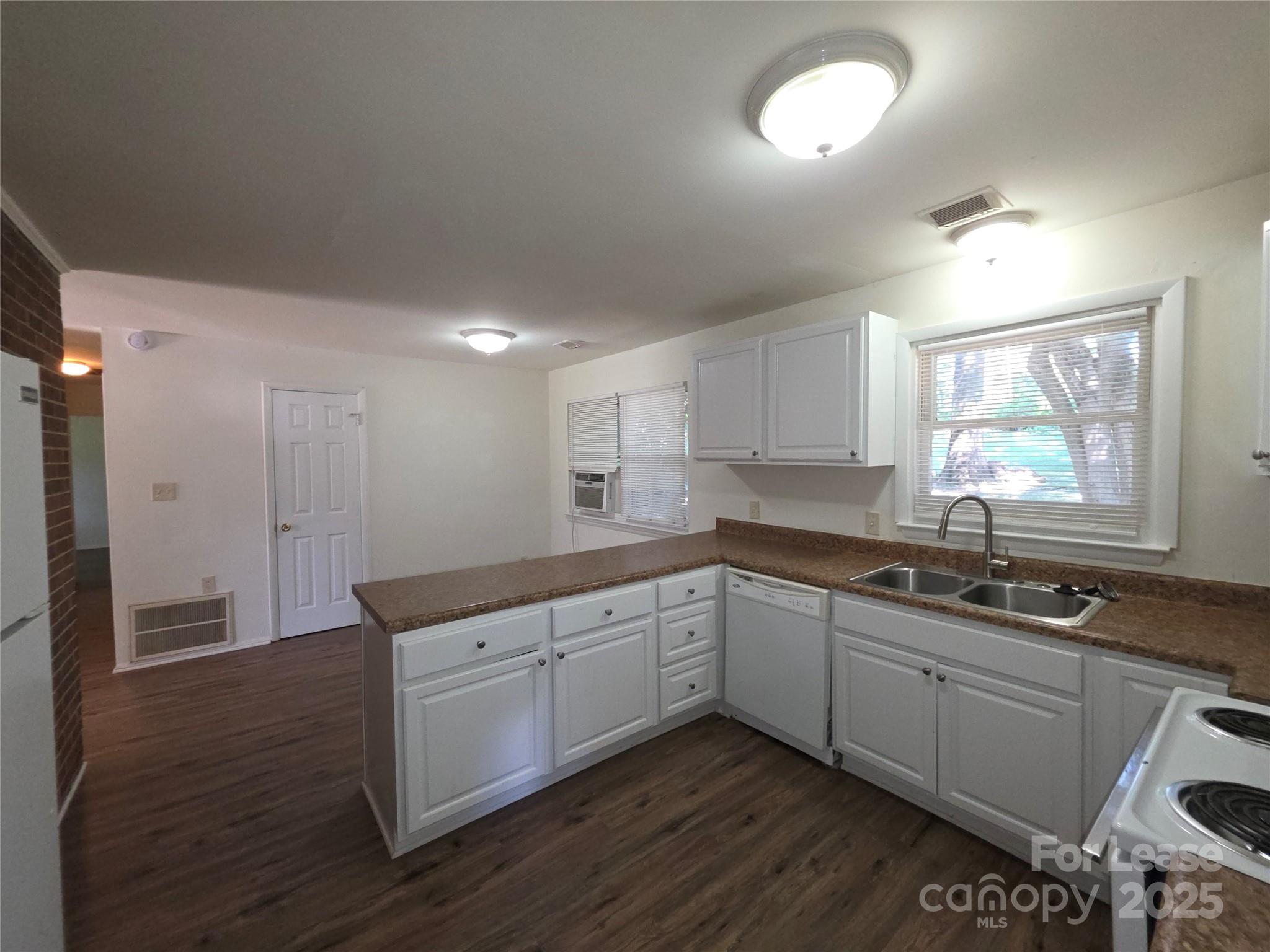 Hidden Valley - Residential Lease