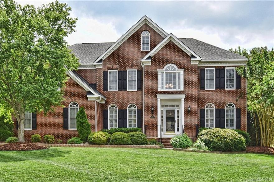 Gorgeous Home w/Large 3rd Floor Bonus Room! Gleaming Hardwoods throughout most of Main. Kitchen w/Stainless  Appliances, tons of Cabinets & Center Island! 2 Story Great Room open to Breakfast & Kitchen. Formal LR & DR w/Plantation Shutters & Crown Molding. Office w/Built-ins. Master BR w/Sitting Area & Walk-in Closet. Master Bath w/Dual Sinks, Garden Tub, Tile Floors. Beautiful Screened Porch! Large Deck overlooking Fire Pit. Full Irrigation. Office on main could be converted to guest suite.