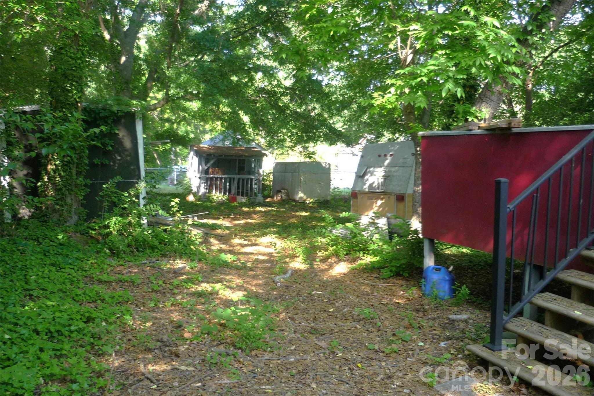 407 N Pear Street