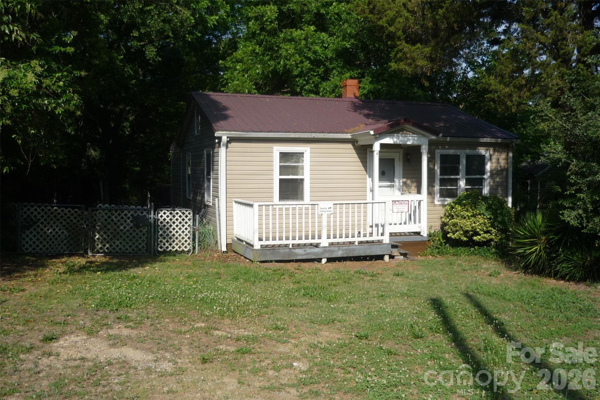 407 N Pear Street